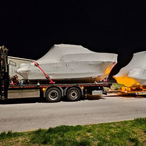 Boat transport to dry marina