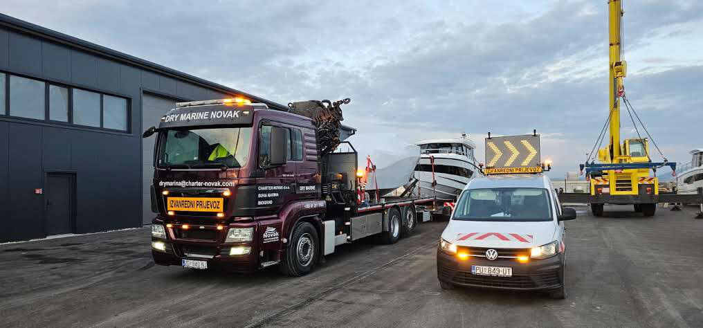 Why Professional Boat Transport Is Better Than Self-Transport